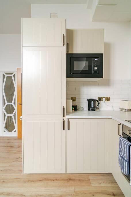 Stunning 2 Bed Apartment, Heart Of The Barbican Plymouth Exterior foto